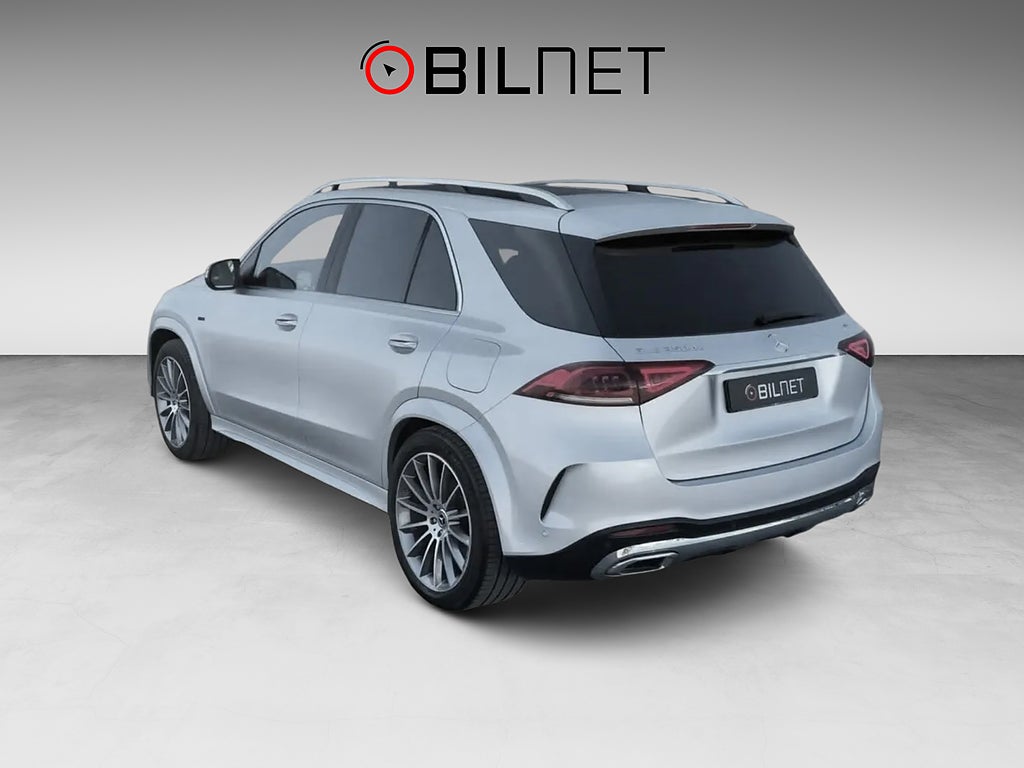 Mercedes-Benz GLE 350 de 4MATIC 9G AMG *3,99%* Pano Värmare Burmester