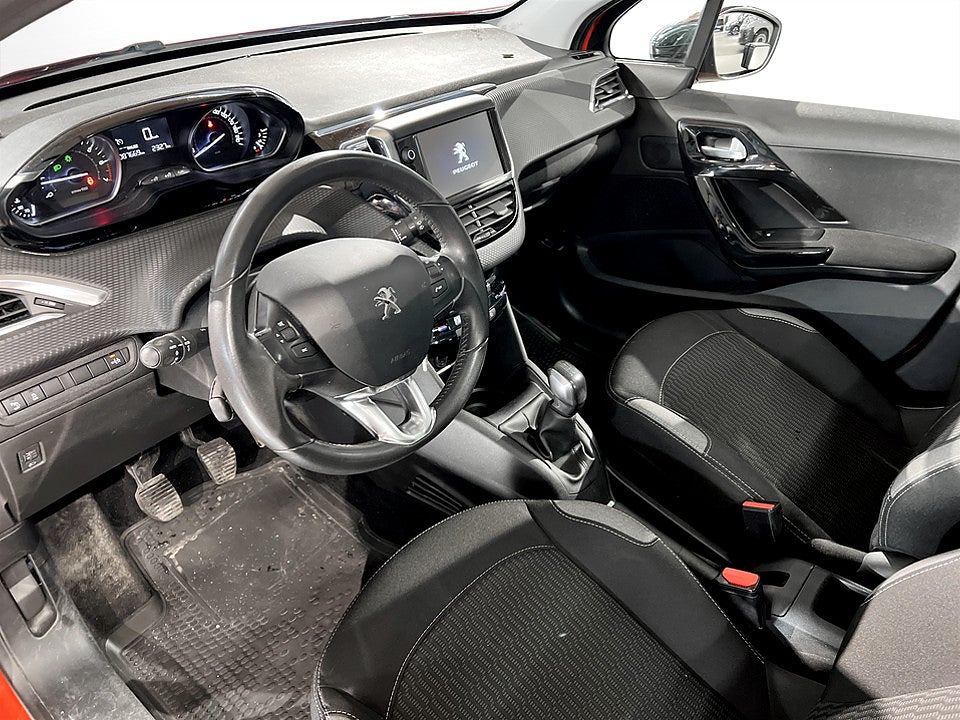 Bild på Peugeot 208 Style 1.2 PT 82hk PANO VÄRMARE LED-RAMP