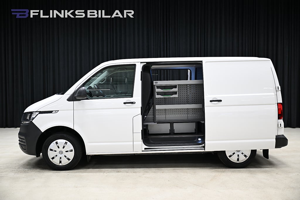 Volkswagen Transporter DSG 150HK Servicebil|Dubbeldörr|Dubbelgolv|Inredd|Moms
