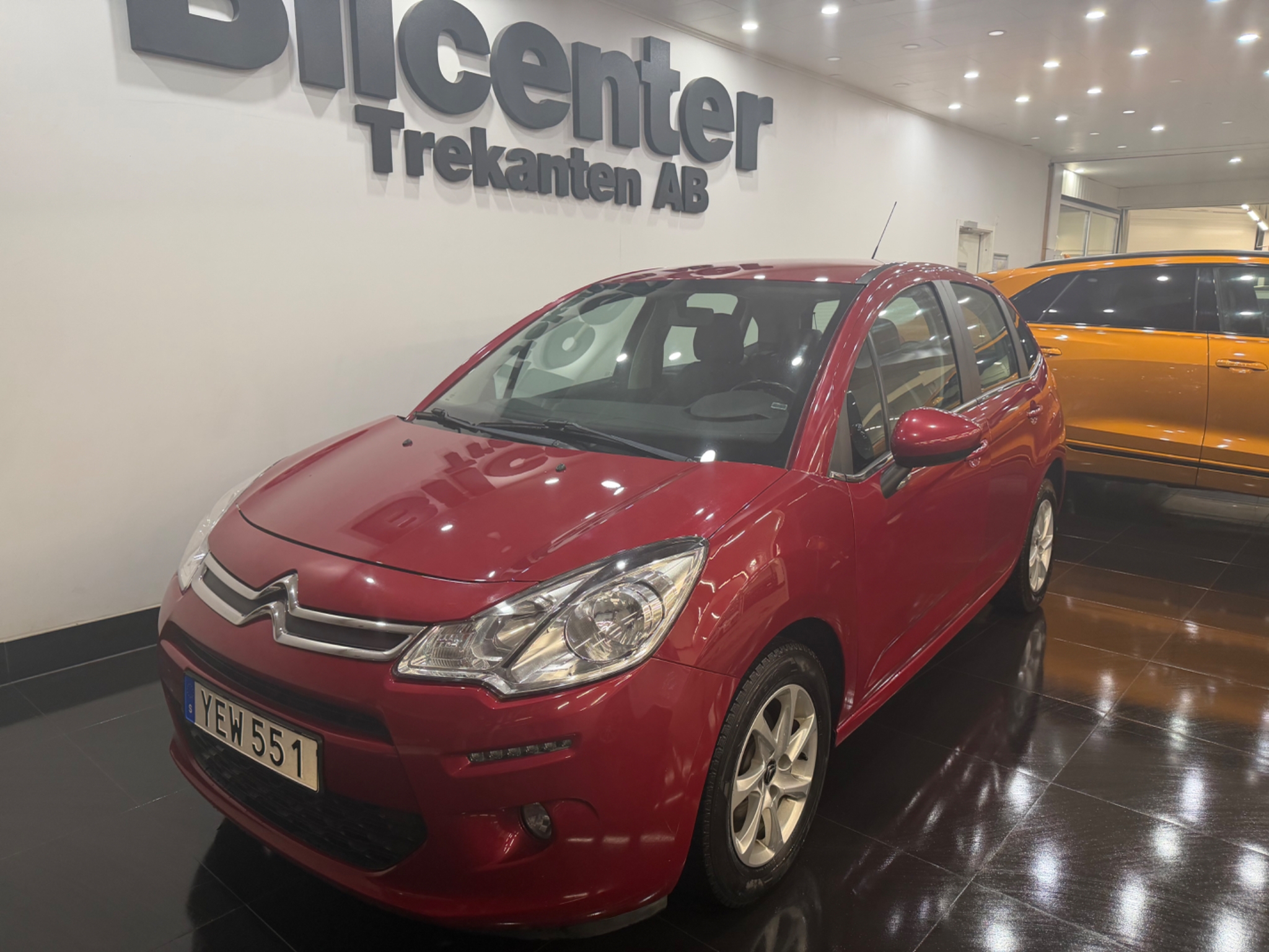 Citroen C3 1.2 PureTech VTi 2016, bild 2/37