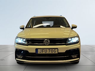 Volkswagen Tiguan 2.0 TSI 4Motion R-Line Kamera/Värmare/SoV-Däck/Drag