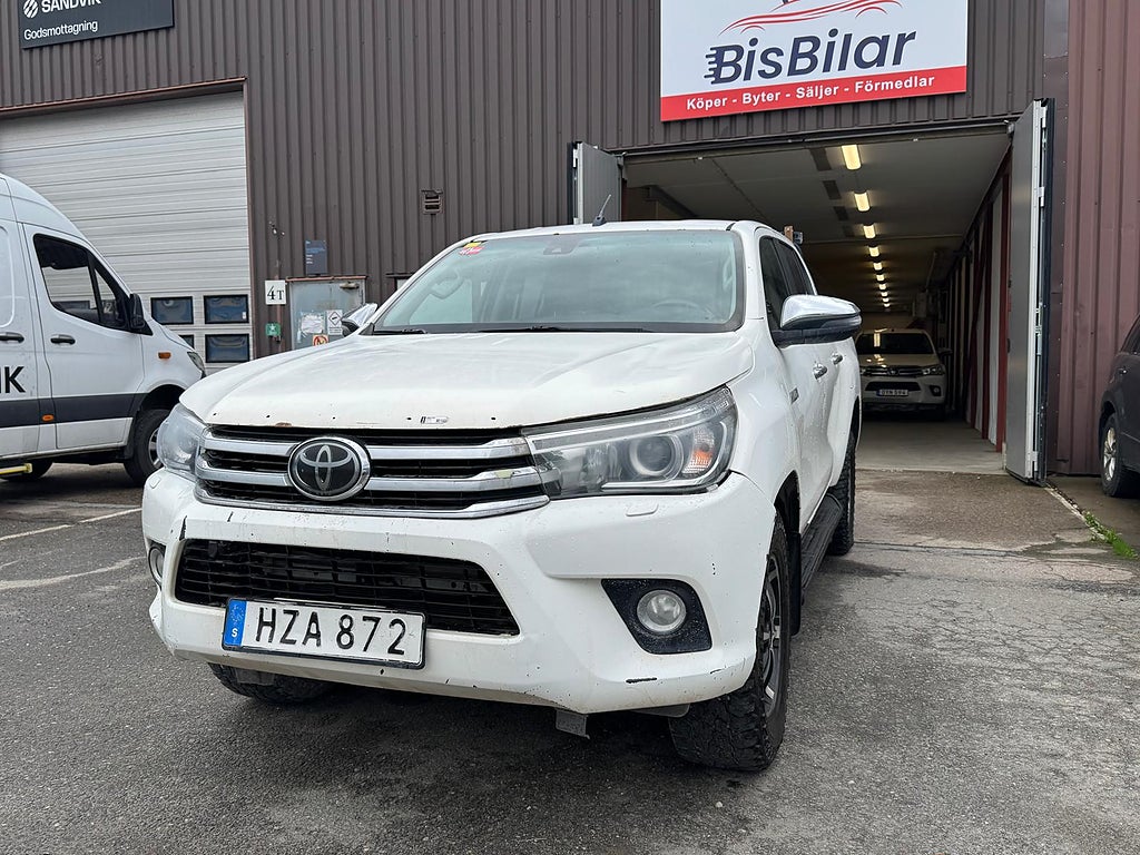 Toyota Hilux Dubbelhytt 2.4 AWD Euro 6 MOMS 