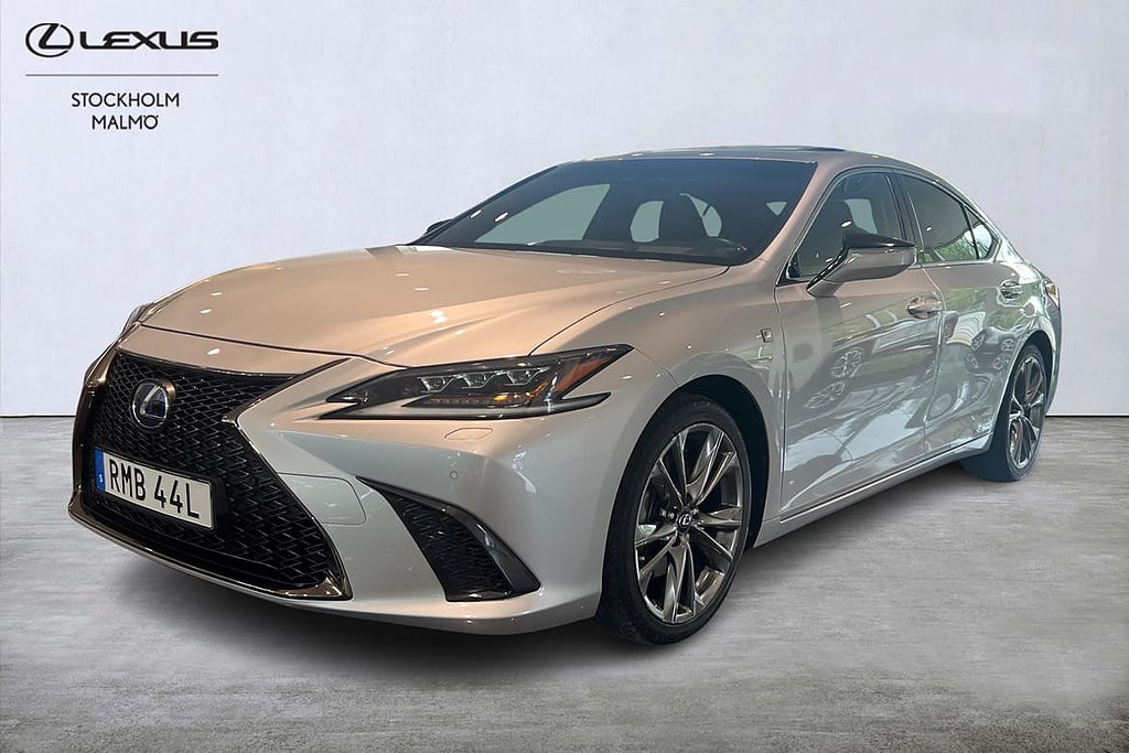 Lexus ES F SPORT 218hk HUD ML Keyless Backkamera K-värmare