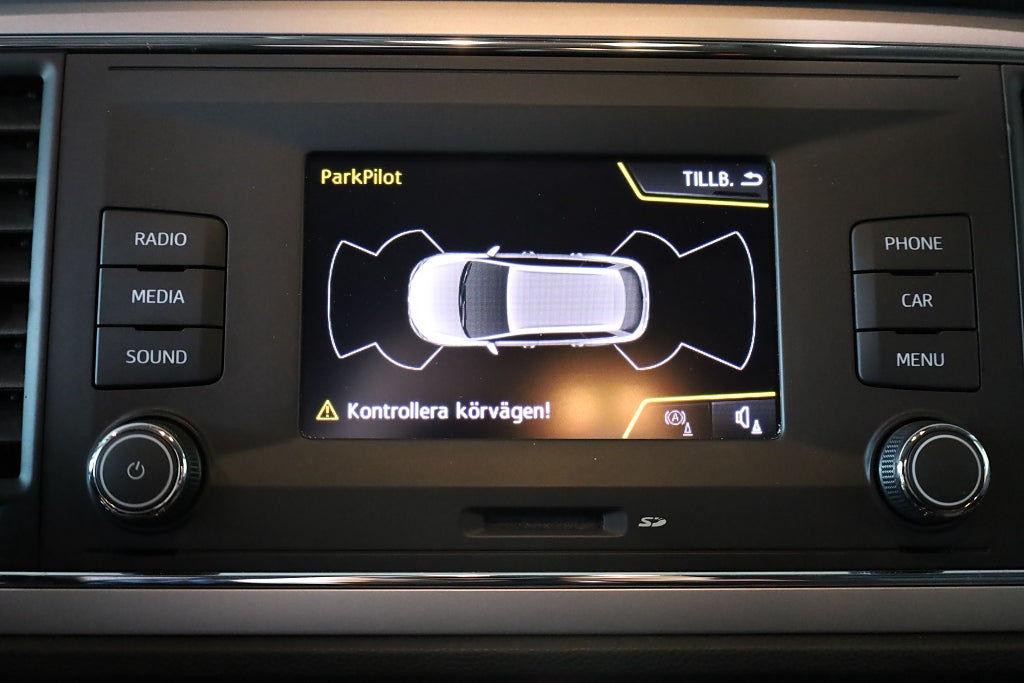 Seat Leon ST 1.6 TDI Style Drag M-Värme PDC Blåtand