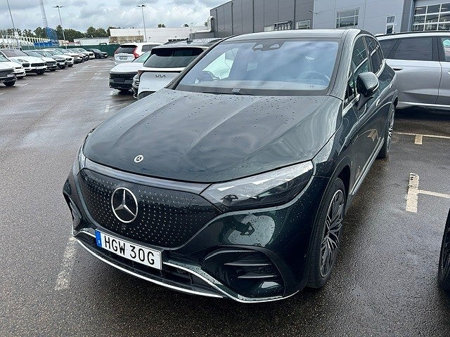 Mercedes-Benz EQE SUV 500 4MATIC 96 kWh AMG Line Premium /Drag /  1 ägare