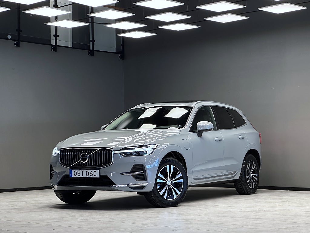 Volvo XC60 Recharge T6 AWD Core Edition/Drag/Värmare/Carplay/HK
