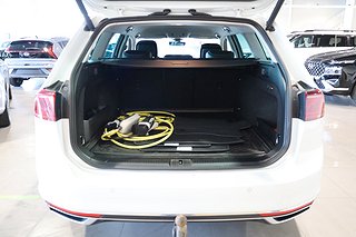 Kombi Volkswagen Passat 28 av 29