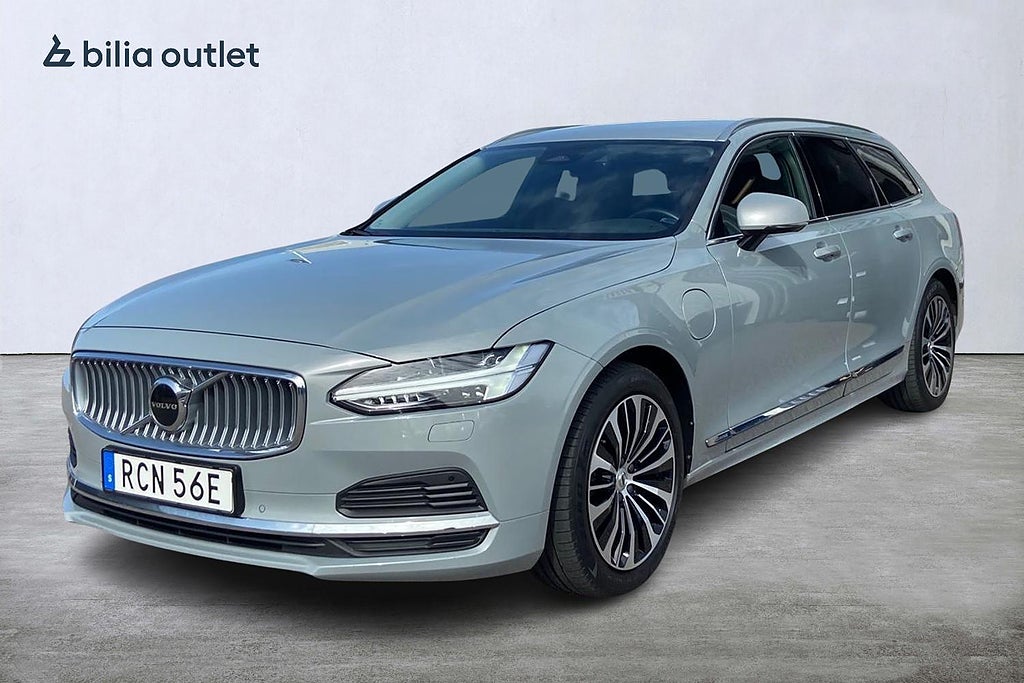 Volvo V90 Recharge T6 AWD Core Ed. 350hk Drag Värmare Kamera MOMS