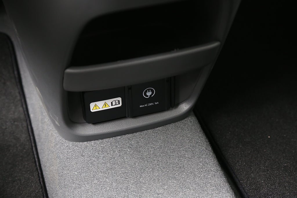 Hyundai Inster Cross Long Range 49kWh  | Moms | Låga mil fd. demobil 2025