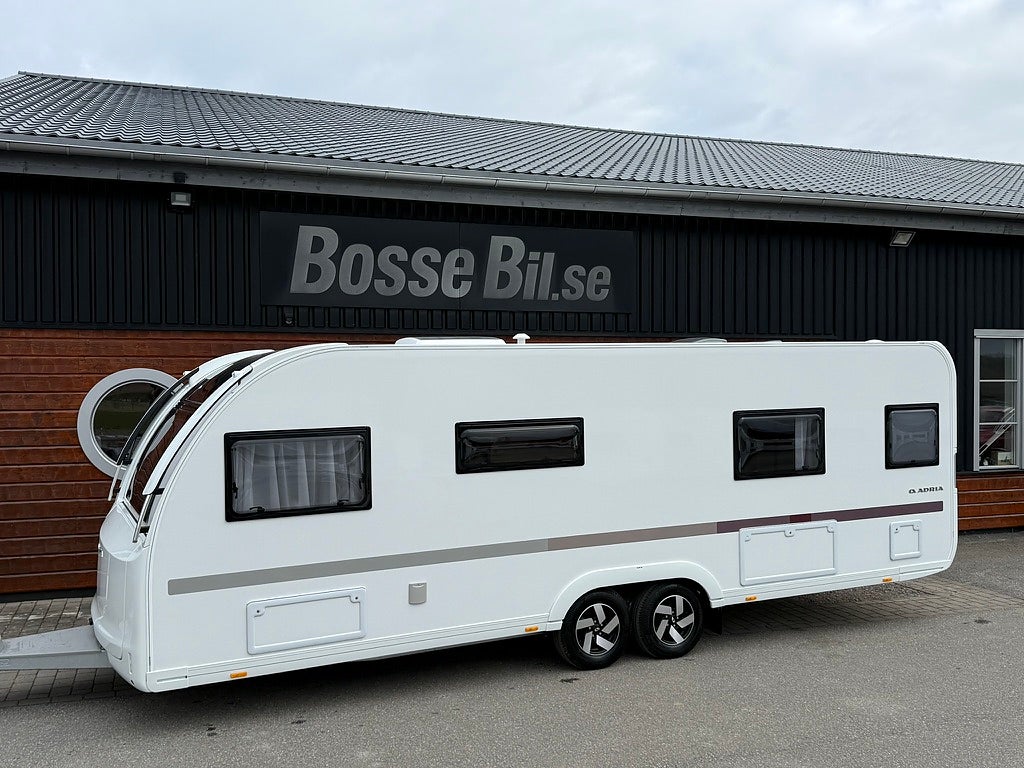 Adria Adora 663 UT Pluspaket