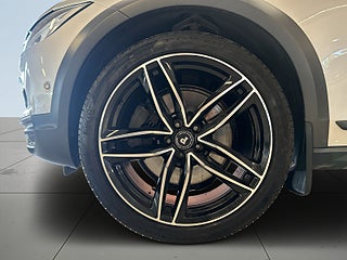 Volvo V90 Cross Country D5 AWD Polestar Drag Dvärmare HuD B&W-ljud Panorama S&V – bild 14