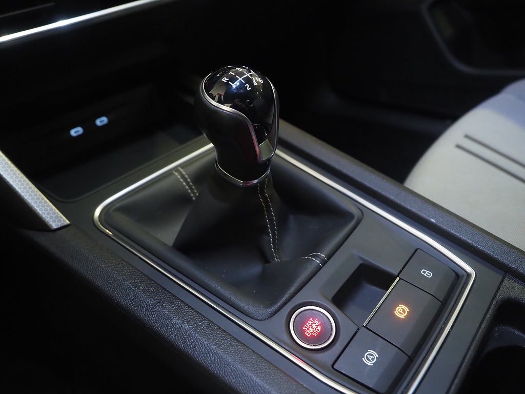 Seat Leon 1,0 TSI 110hk 5d Style Pluspaket Komfortpaket Cockpit