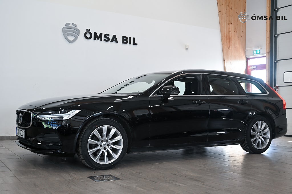 Volvo V90 D4 AWD Momentum Navi Värmare Drag 190hk