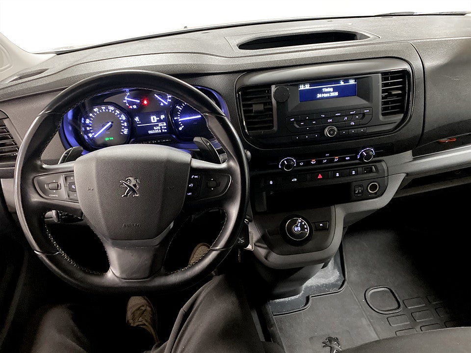 Bild på Peugeot Expert PRO 2.0 BHDi 145hk Aut L3 KAMPANJRÄNTA 3,99%