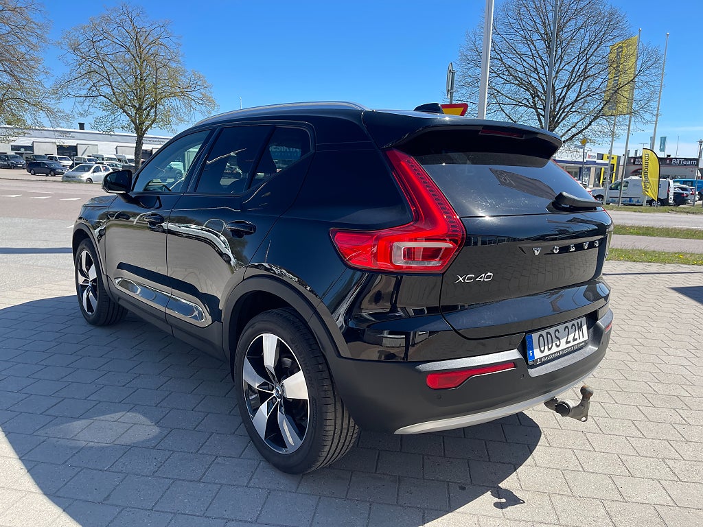 Volvo XC40 D3 Momentum manuell 150 hk