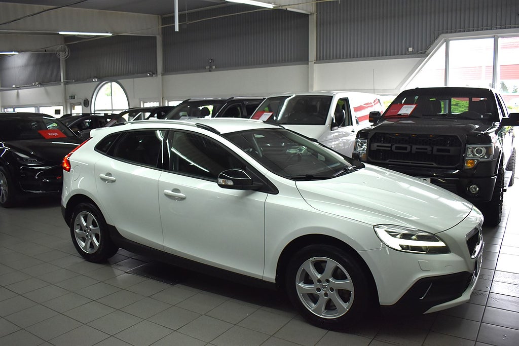 Volvo V40 Cross Country D3 Geartronic, 150hk Edition D-värmare