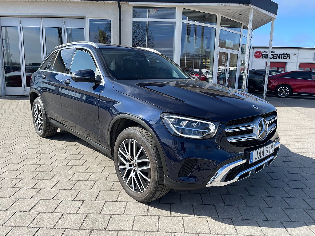 Mercedes-Benz GLC 300 e 4MATIC 9G-Tronic Base 320 hk