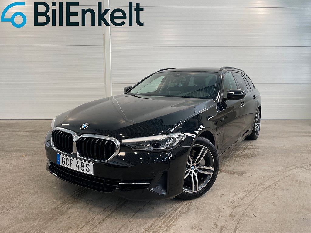 BMW 530e Touring Cockpit B-Kamera Navi Carplay 2021 292hk