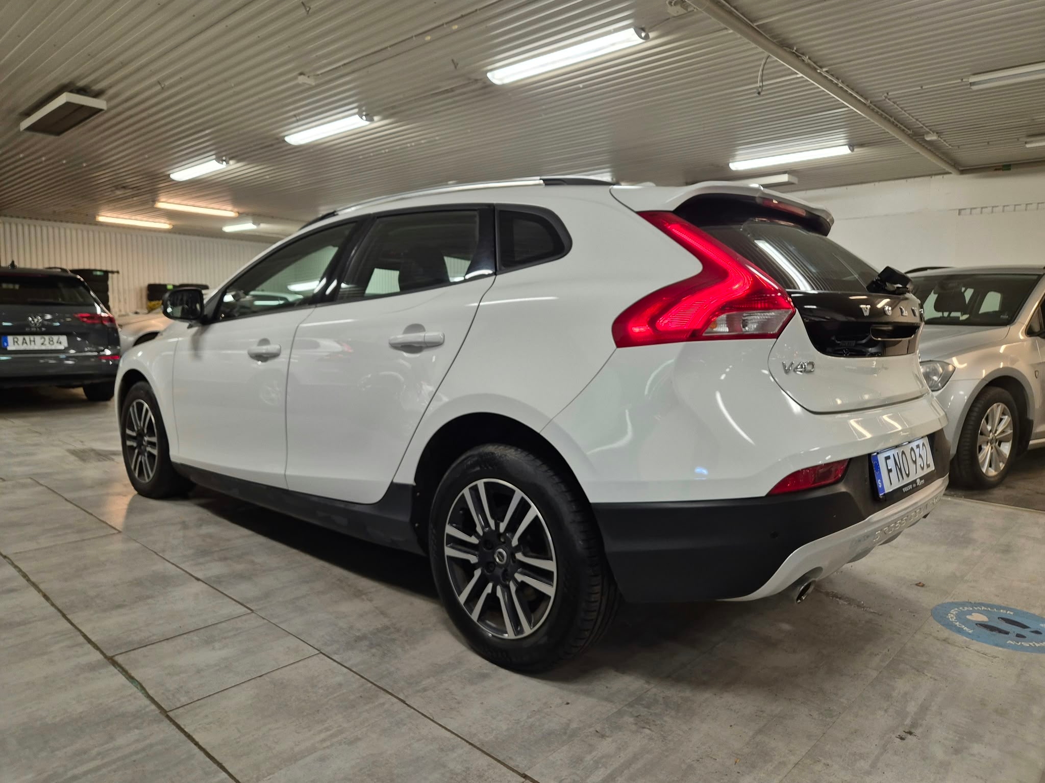 Volvo V40 Cross Country Pro 2019, bild 2/10