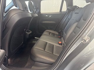 Volvo V60 T5 R-Design/M-värm/Navi/Pano/360°/Rattvärme/H&K