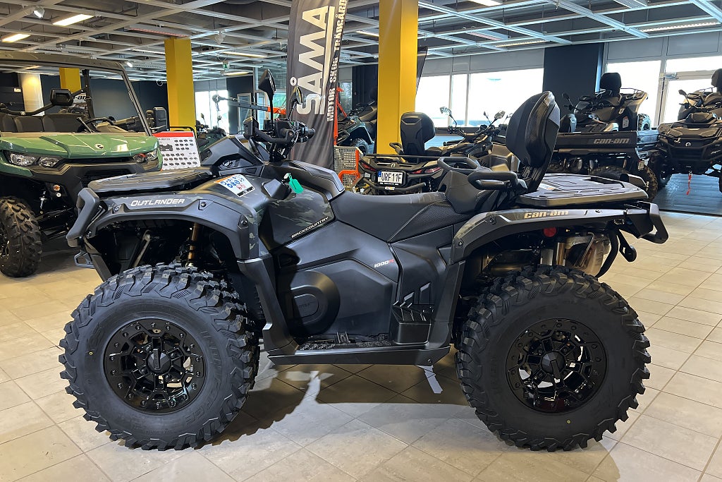 Can-Am Outlander MAX Backcountry 1000R 101hk 