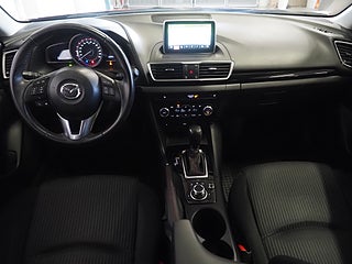 Halvkombi Mazda 3 15 av 22