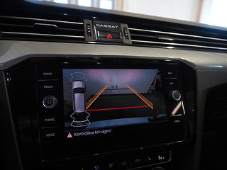 Kombi Volkswagen Passat 21 av 23