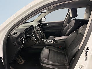 Alfa Romeo Stelvio 2.0 Turbo 16V Q4 S&V-hjul MoK-värm Kamera Rattvärme – bild 7