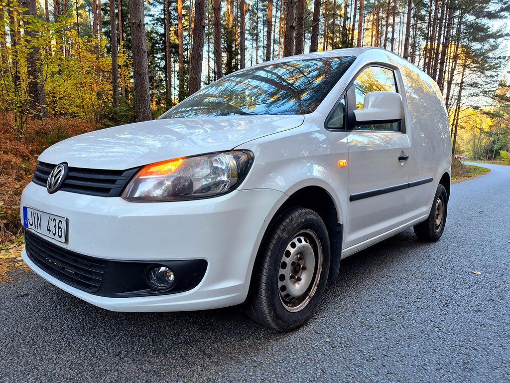 Volkswagen Caddy Kombi 1.6 TDI / Ny kamremssats + vattenpump