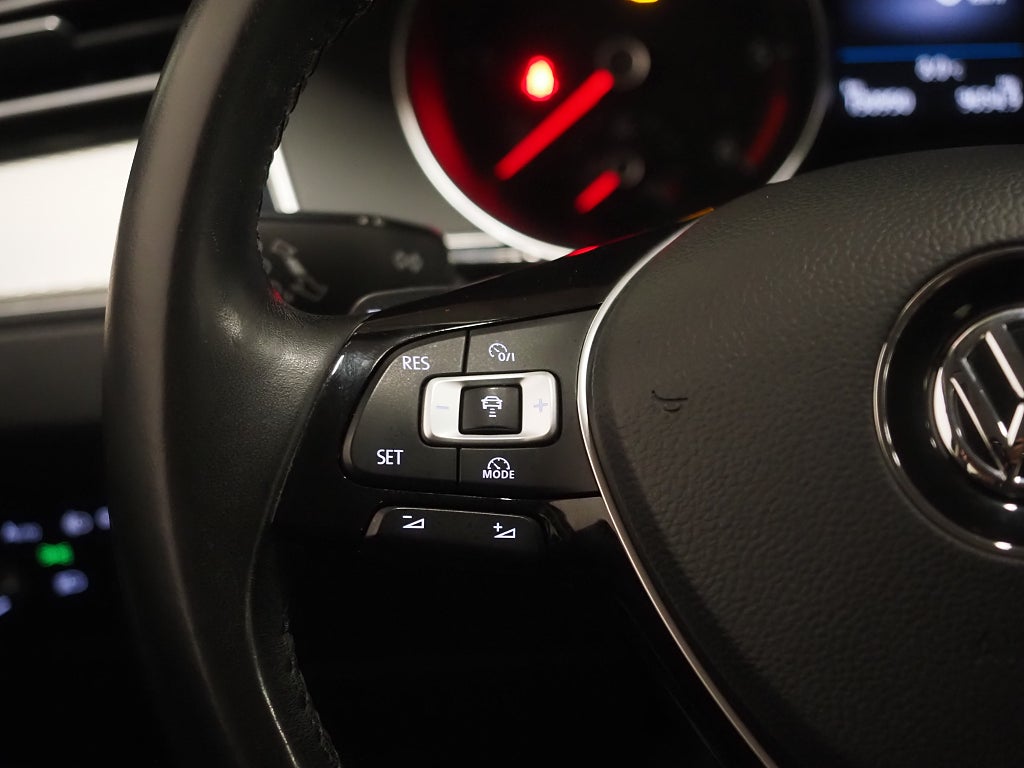 Volkswagen Passat Alltrack 2.0 TDI 4Motion Drag D-Värm Kamera 2017