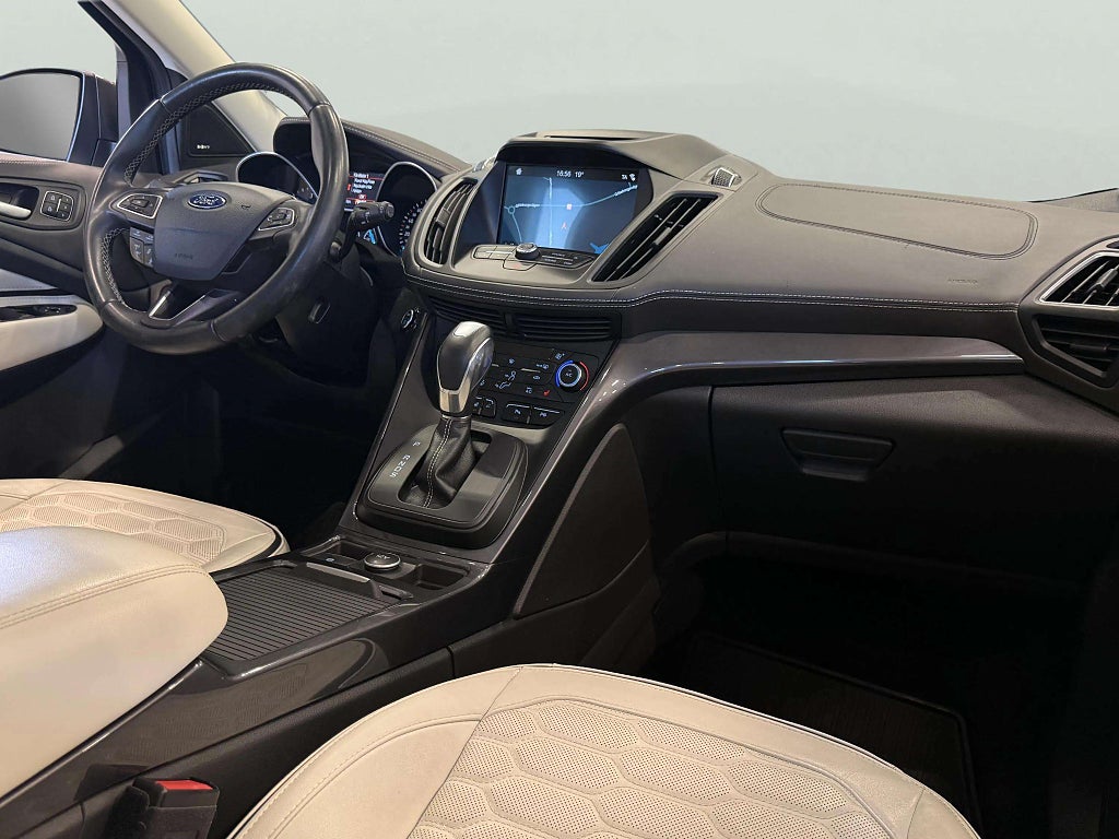 Ford Kuga 2.0 TDCi AWD SelectShift Vignale 2 Brukare - miniatyr 15