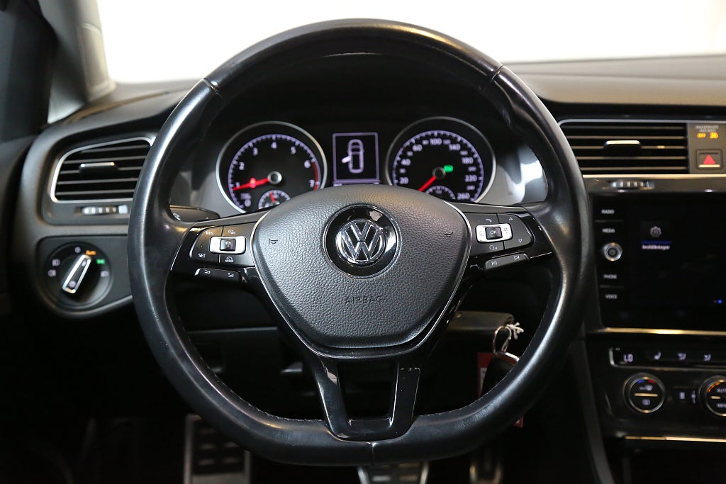 Volkswagen Golf Alltrack 1,8 TSI 4Motion 180hk DSG I Drag | Värmare | B-Kam 2018