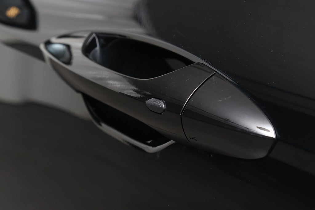 Hyundai Kona Advanced Hybrid | Skinn 360-kamera Bose HUD El-baklucka 2024