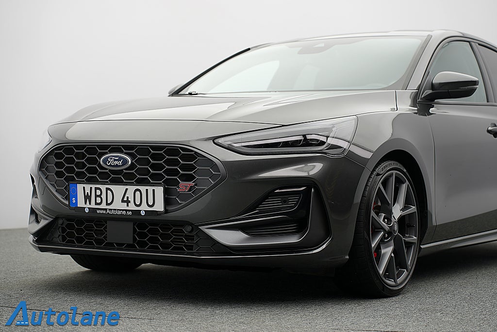 Ford Focus ST Bang & Olufsen, Kamera, BLIS, GPS, Revmatch 280hk
