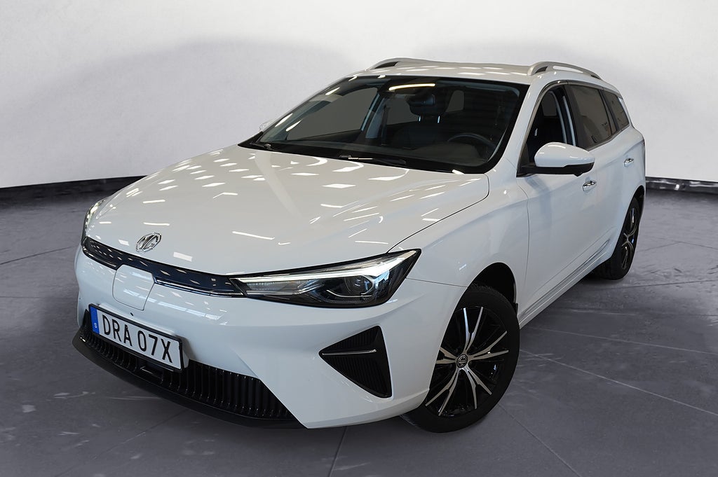 MG 5 Luxury Long Range Kamera Navi CarPlay 61kWh | Ränta 0,99%