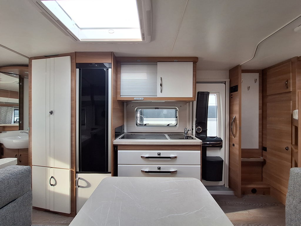 Hobby De Luxe 560 KMFe Barnkammare, Micro, Kampanjprodukt!