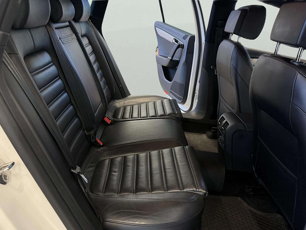 Volkswagen Passat Alltrack 2.0 TDI BMT 4Motion Alltrack Värmare Drag Full servad - miniatyr 14