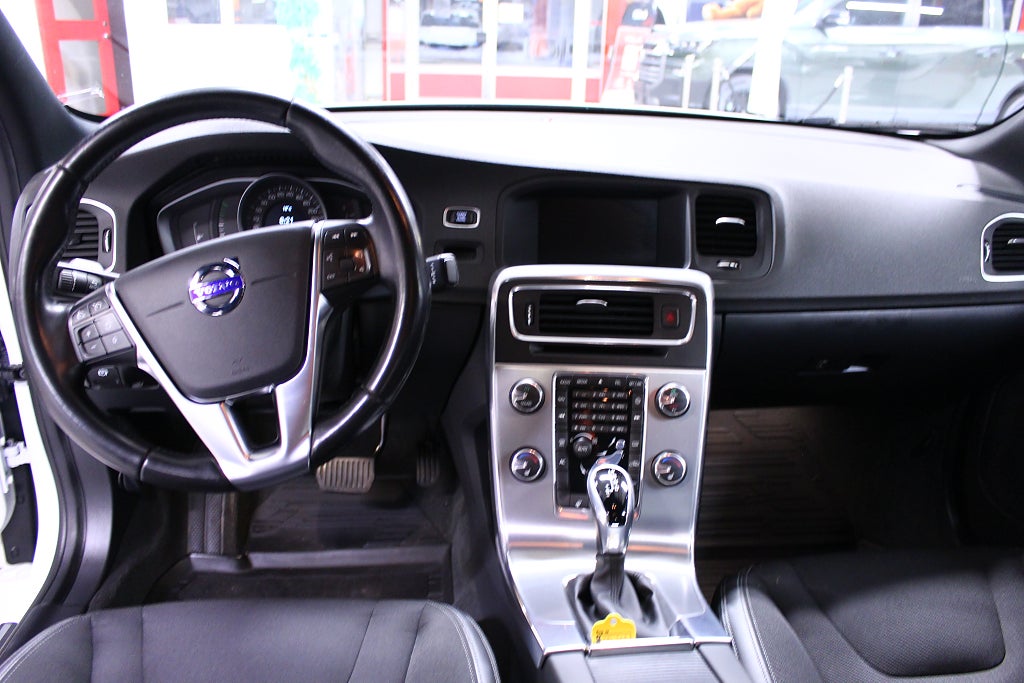 Volvo S60 2018 - miniatyr 10