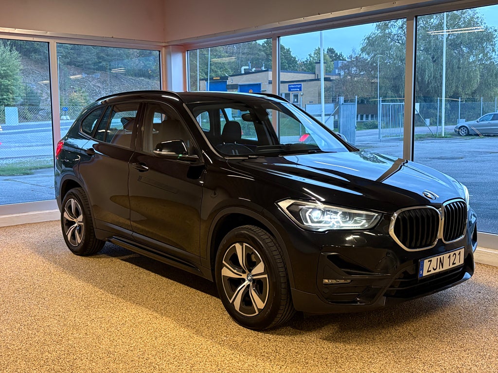 BMW X1 sDrive20i Steptronic Sport 192 HK Kamera Head Up 