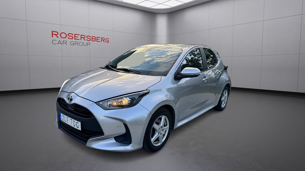 Toyota Yaris HYBRID CVT AUT ACTIVE B-KAMERA CARPLAY