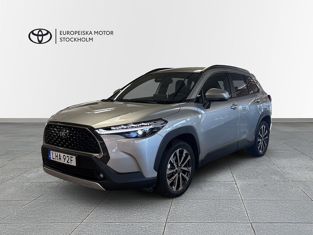 Toyota Corolla Cross 2,0 HYBRID AWD-I STYLE - VINTERHJUL/MOMS