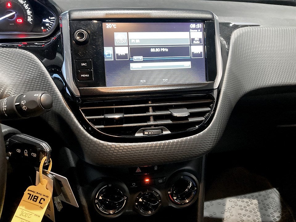 Bild på Peugeot 2008 Active 1.2 VTi EGS 82hk Aut - EN ÄGARE