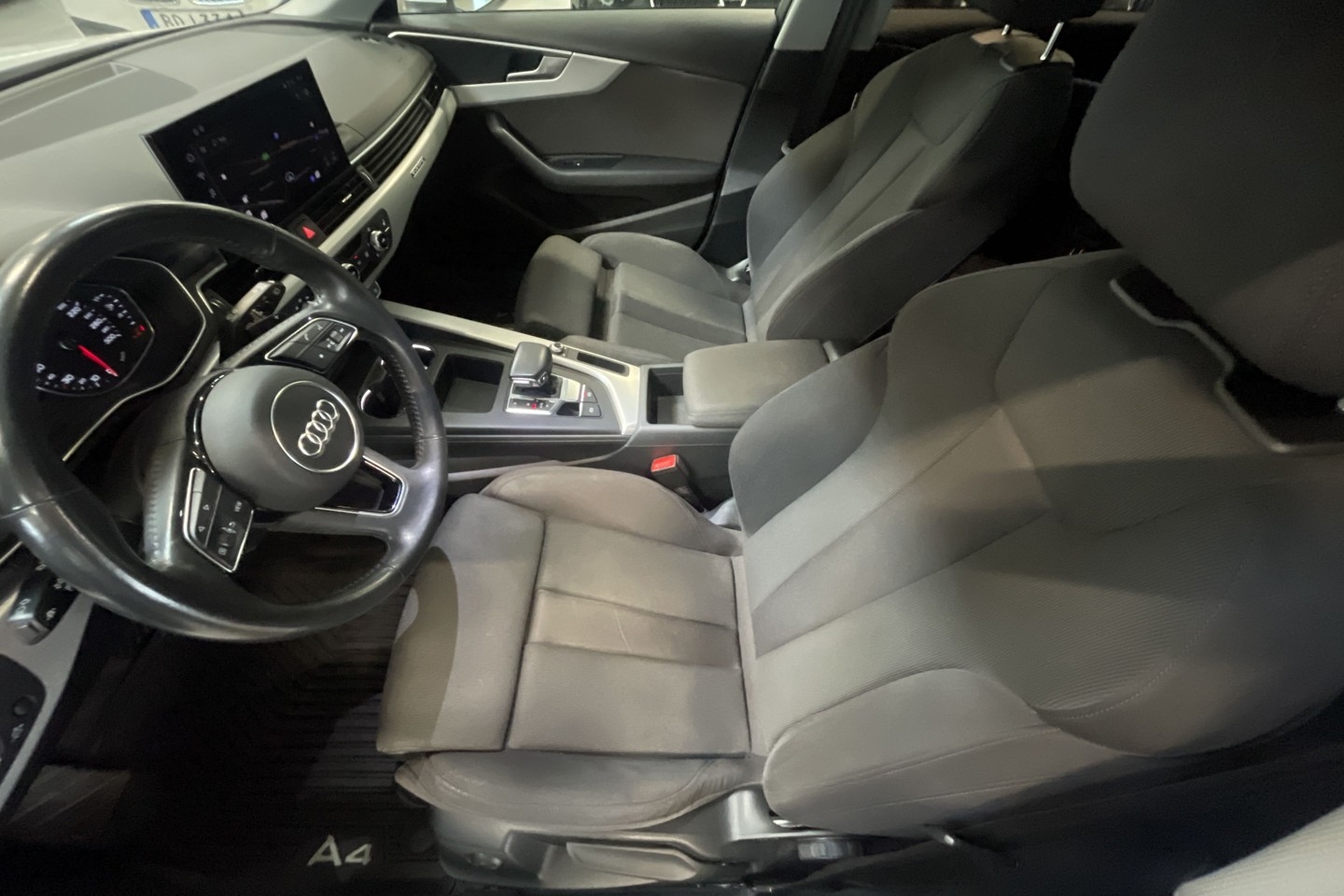 Audi A4 Avant 40 TDI Quattro S-Tronic 2020, bild 7/41