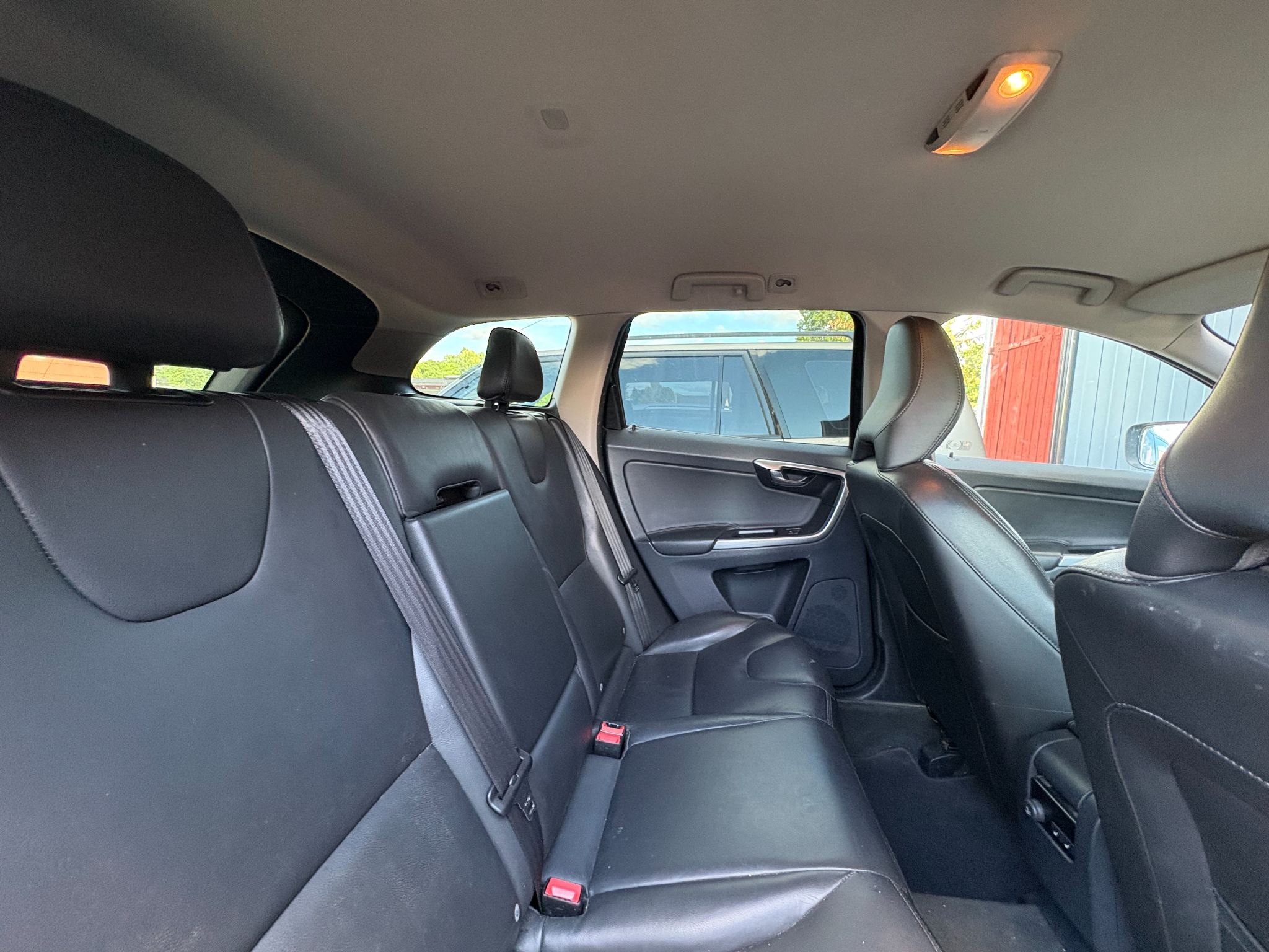 Volvo XC60 2017, kuva 7/40