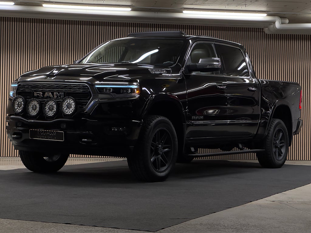 Dodge RAM LIMITED 1500 5.7 V8 HEMI 4X4/ FULL UTR/LUFT-F/360º 