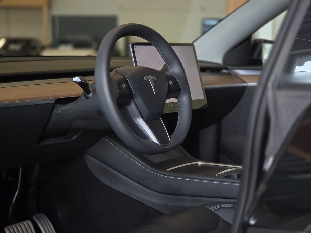 Tesla Model Y Performance
