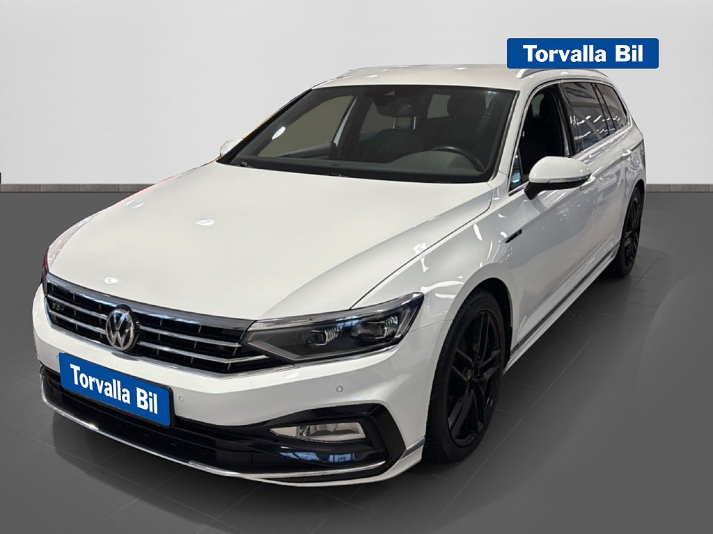 Volkswagen Passat R-line Sportscombi 2.0 TDI AWD inkl V-hjul + värmare + drag