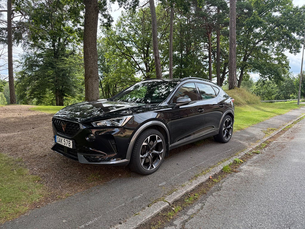 Cupra Formentor VZ e-Hybrid / Moms 