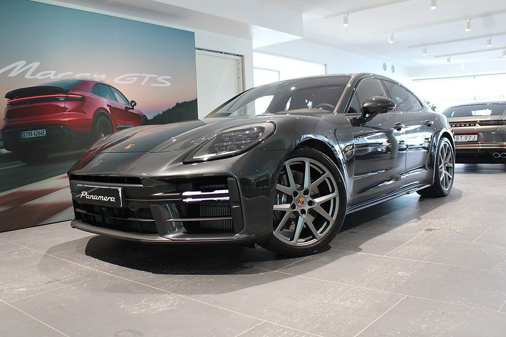 Porsche Panamera 4 E-Hybrid