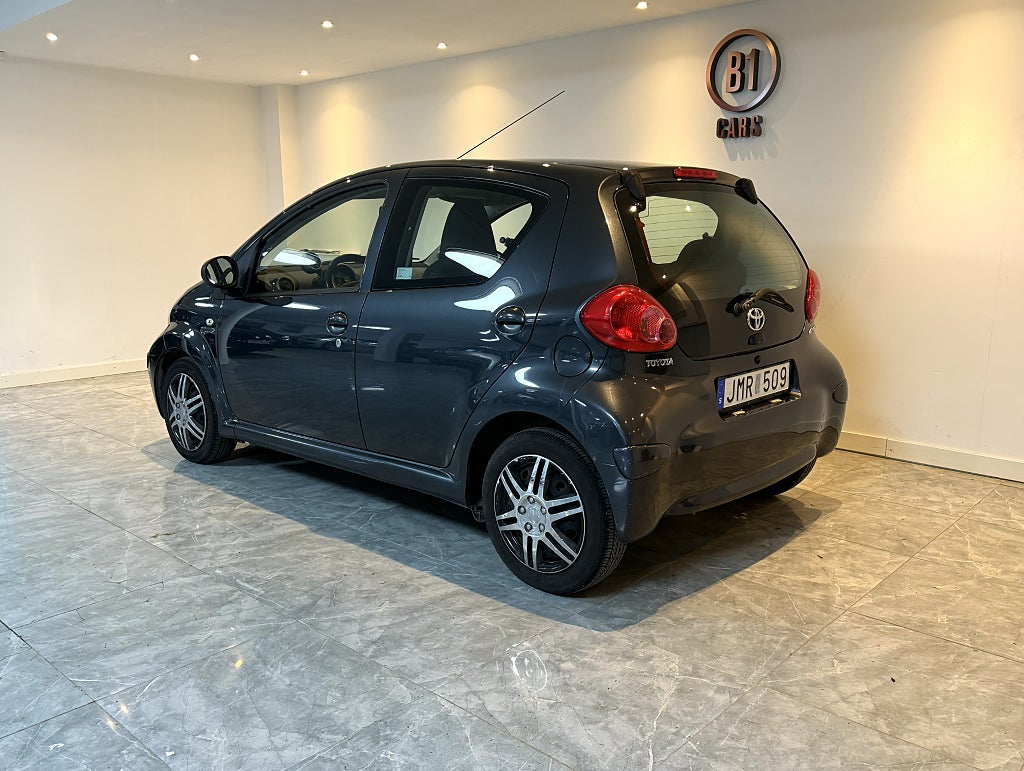 Toyota Aygo 5-dörrar 1.0 VVT-i MultiMode NYBESIKTIGAD AC S+V